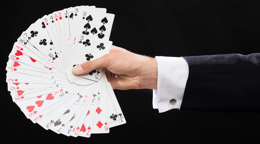 magie avec tour de carte
